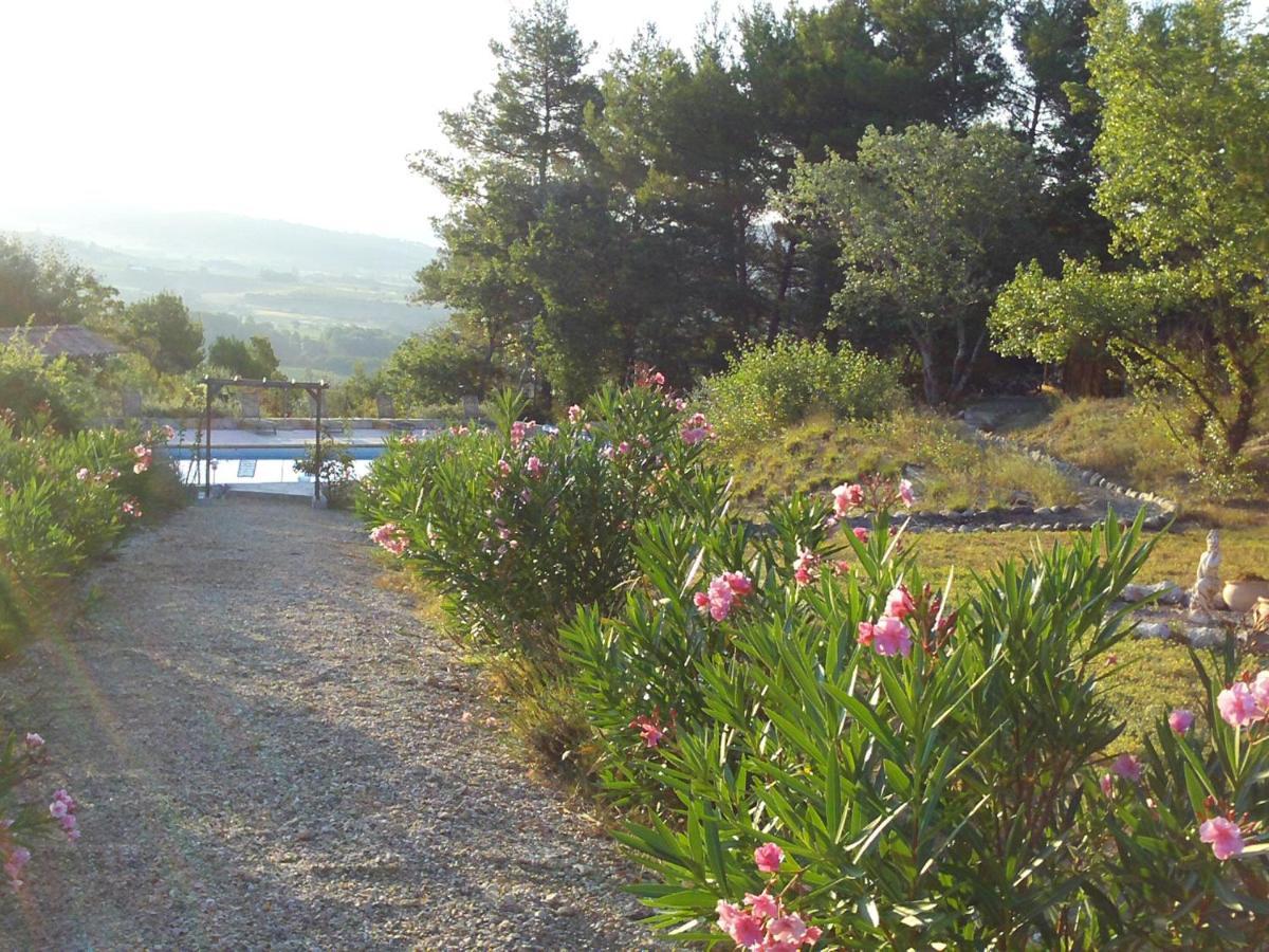 Les Cerises Bed & Breakfast Saint-Saturnin-d'Apt Bagian luar foto