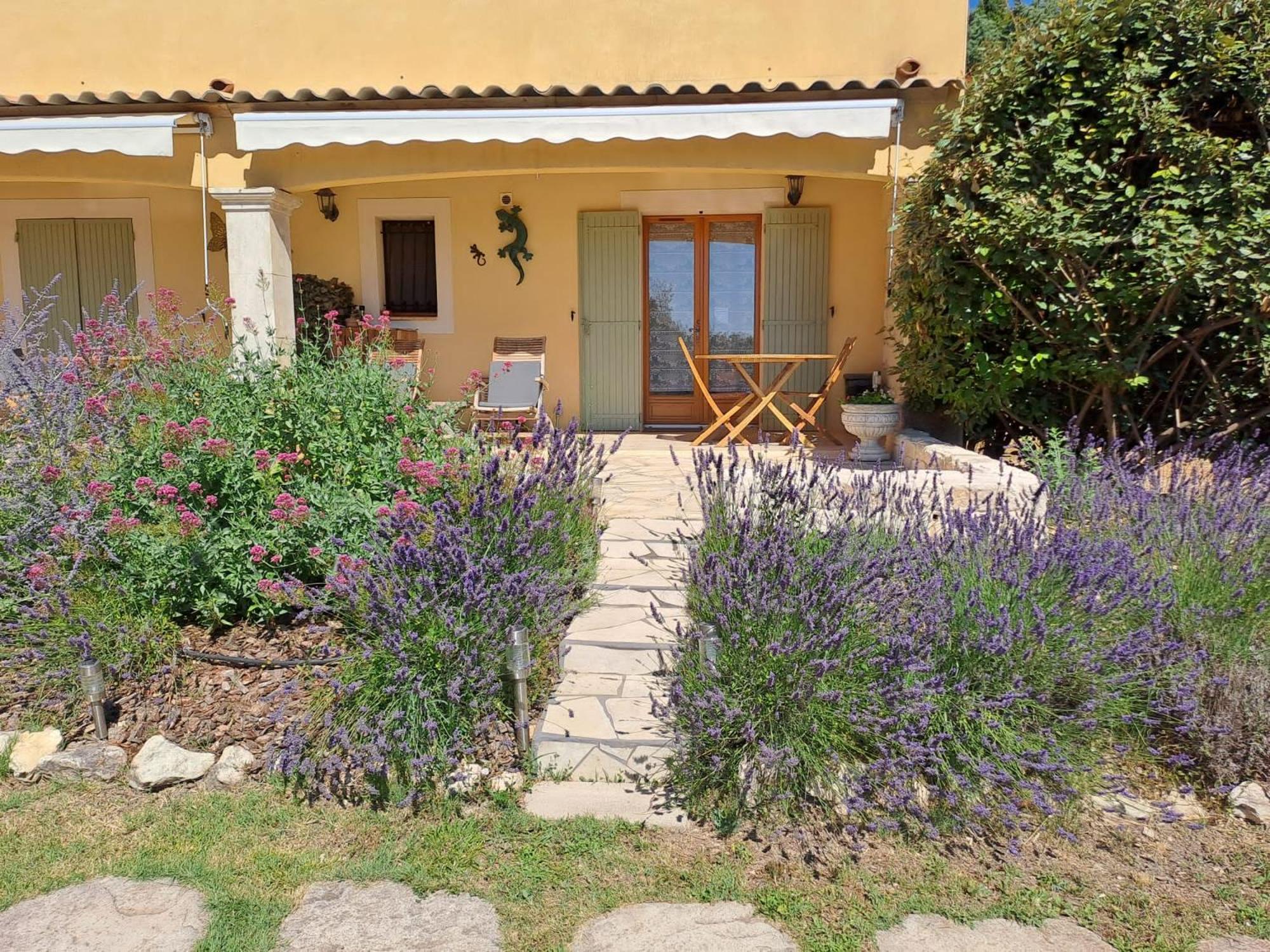 Les Cerises Bed & Breakfast Saint-Saturnin-d'Apt Bagian luar foto